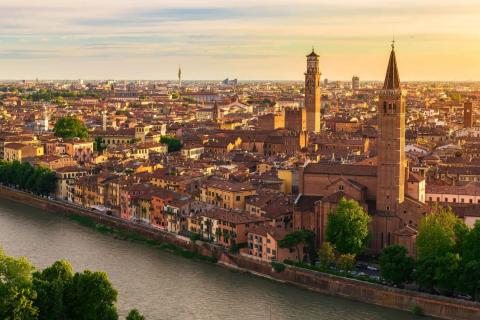 Dolomity, Benátky a Verona: hory, moře i romantika