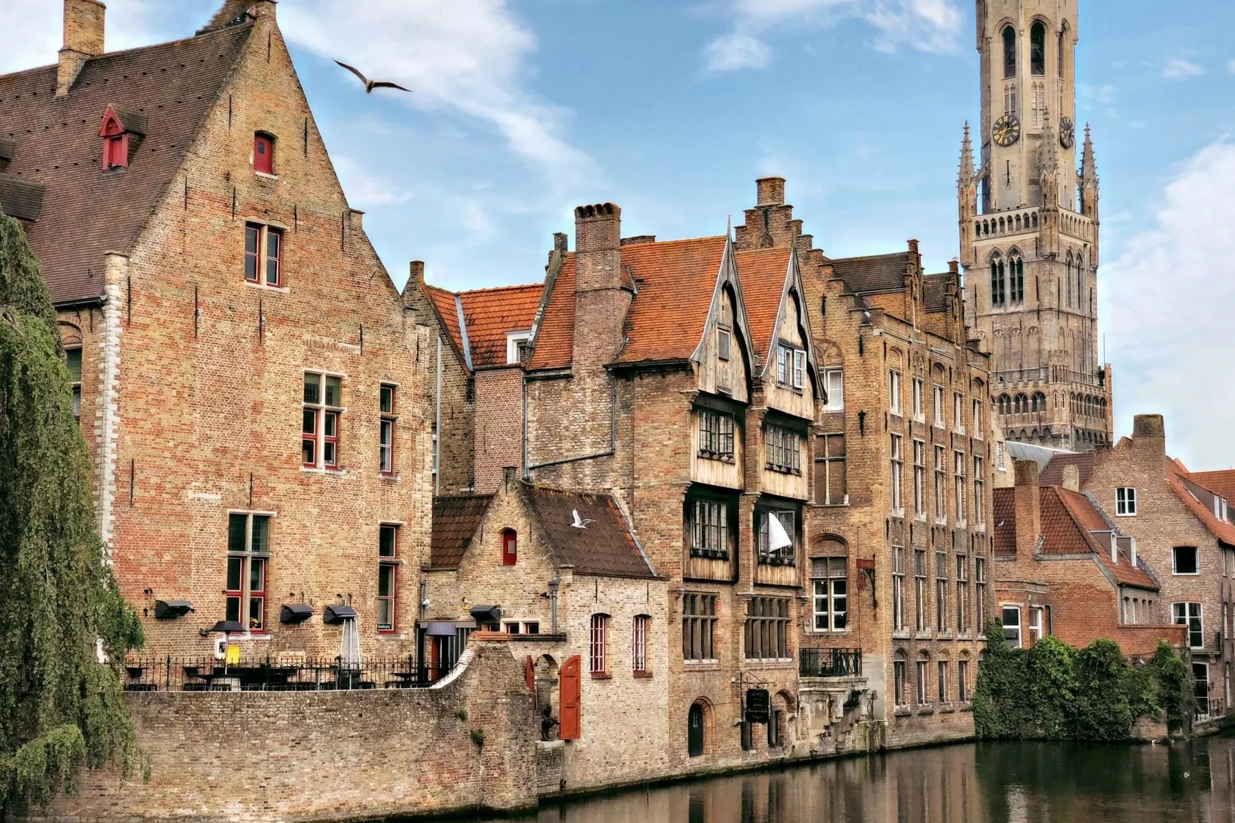 BENELUX – města kanálů, evropské instituce a největší přístav Evropy